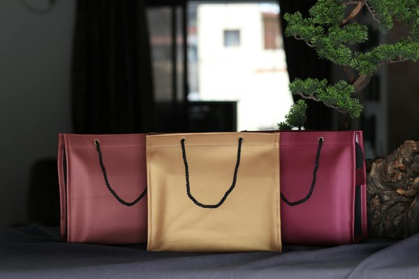 Where Can You Customize Bridal Wear in the UK for a Winter Wedding?